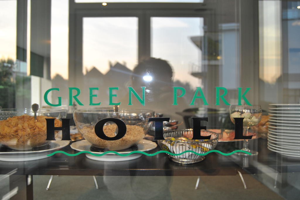 Greenpark Hotel Sint-Pieters-Leeuw Extérieur photo