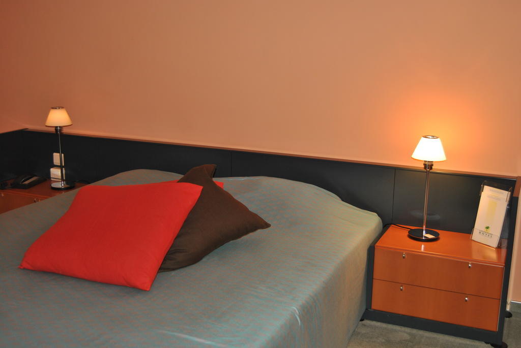 Greenpark Hotel Sint-Pieters-Leeuw Chambre photo