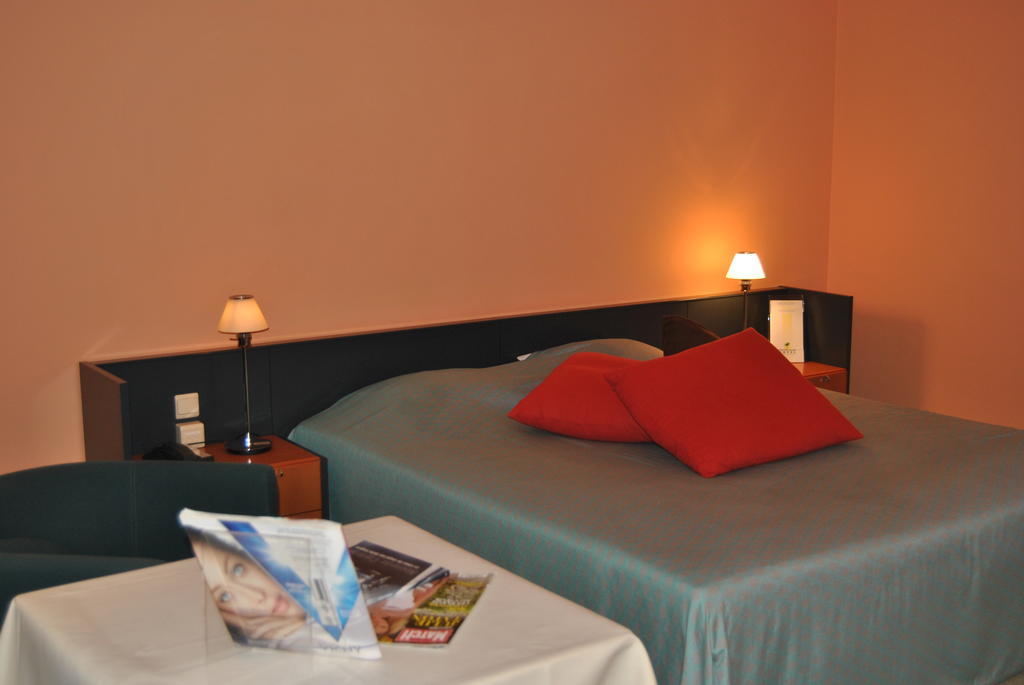 Greenpark Hotel Sint-Pieters-Leeuw Chambre photo